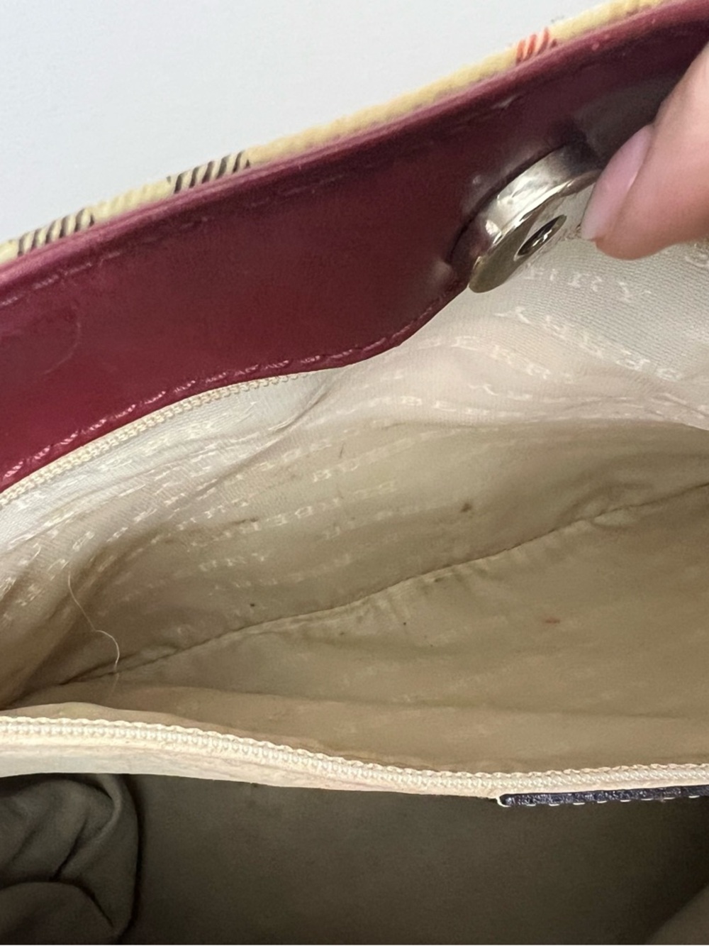 Vintage Burberry Beige Plaid Tote with Burgundy Leather Trim - Picture 6 of 7